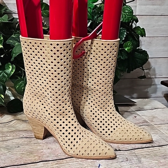 Paige Laila Suede Lase Cut Boots 6.5 - Picture 3 of 12